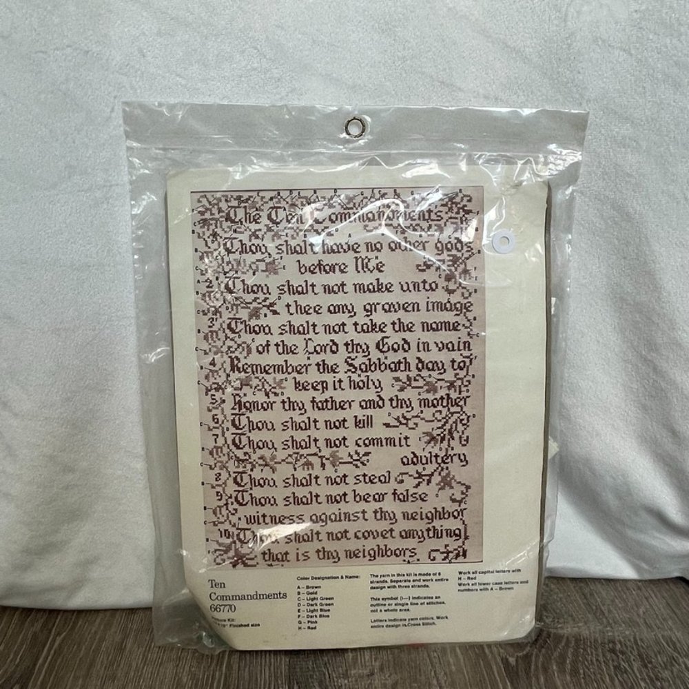 VTG Ten Commandments Cross Stitch Picture Kit Columbia Minerva Corp Bible Verse
